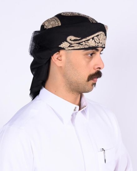 صورة شال رجالي مطرز